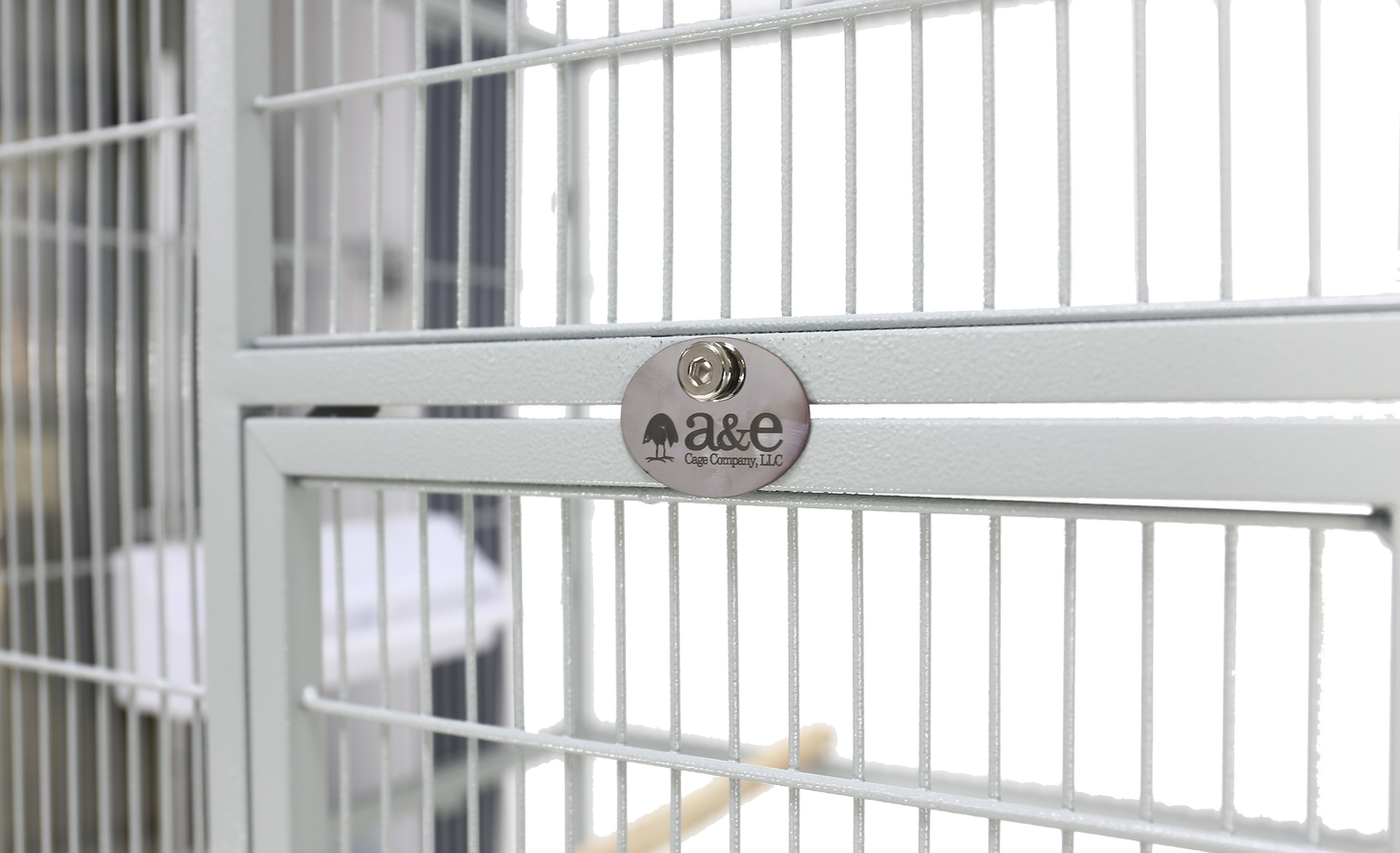 31"x20" Flight Cage & Stand